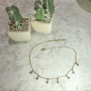 Gold Star Choker Necklace ⭐️